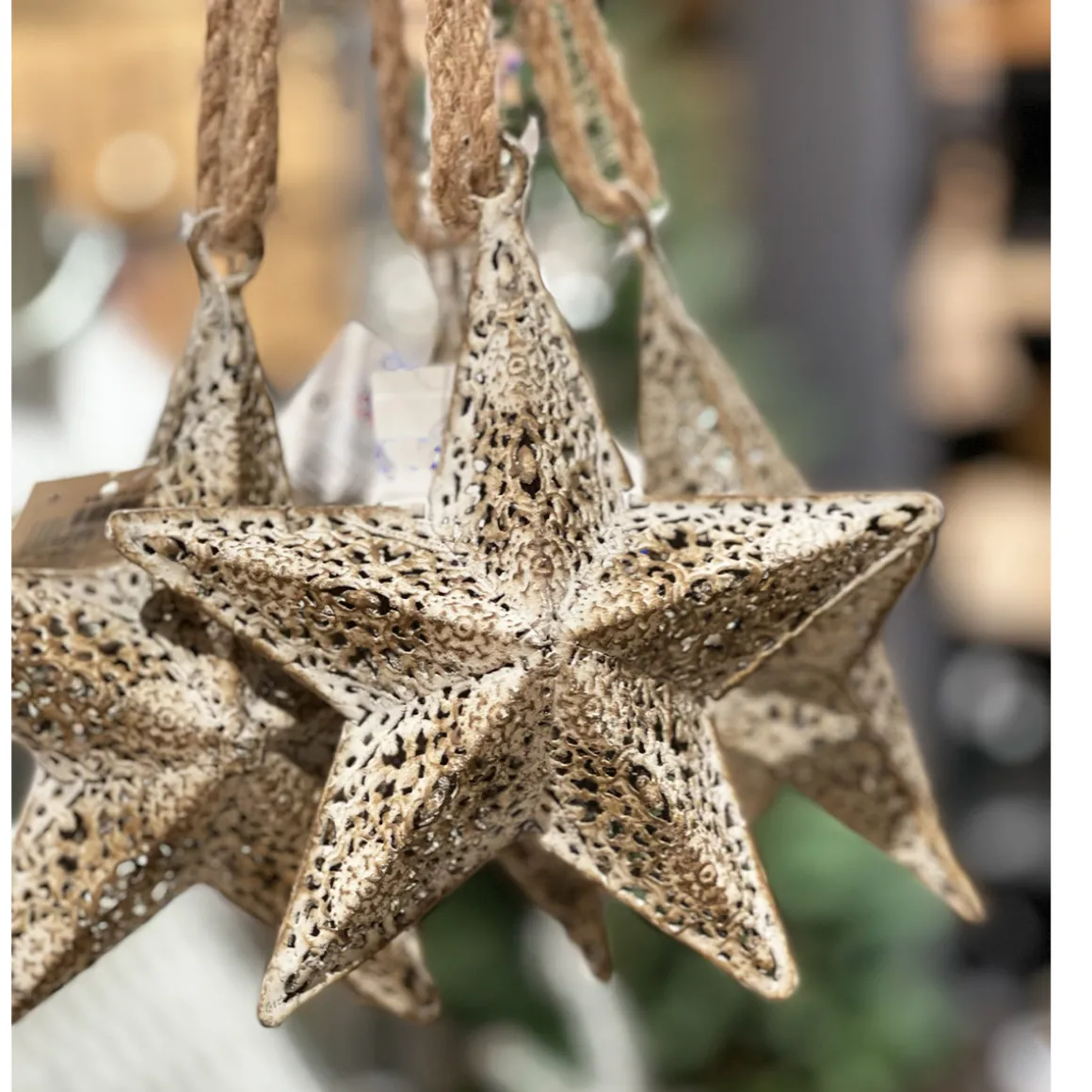 Deko Metallstern, Antik grau-creme im 3D-Ornament-Look, Ø14cm