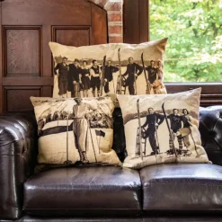 Gobelin Kissen Skifahrer Nostalgie, Skifahrergruppe, Sepia, 45x45cm, Mars & More