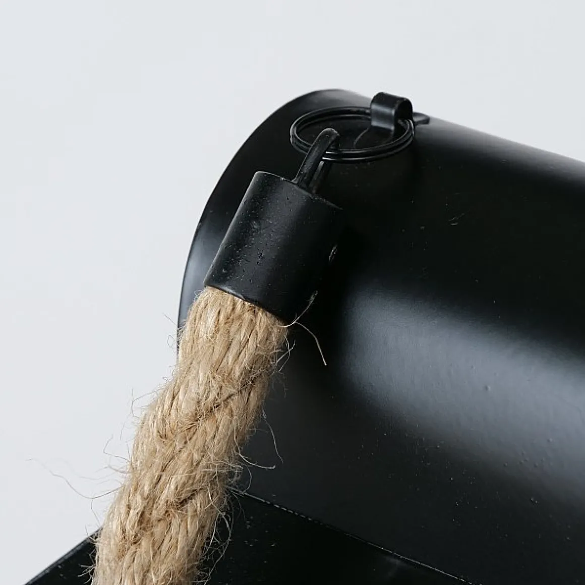 Holz Laterne Moritz mit Metalldach und Juteseil, 31x22cm, Boltze