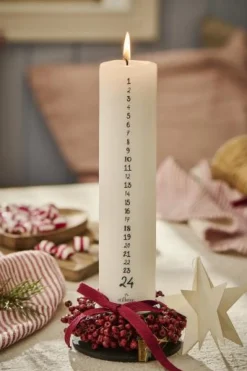 Kerzenhalter für 5cm Stumpenkerzen, Kerzenhalter schwarz mit Sockel, 10cm, Ib Laursen