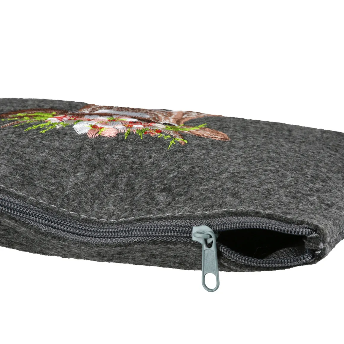 Kosmetiktasche Kuh Adelheid, Filztäschen mit Reißverschluß und Kuhmotiv bestickt, 20x15cm, Gilde