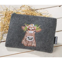 Kosmetiktasche Kuh Adelheid, Filztäschen mit Reißverschluß und Kuhmotiv bestickt, 20x15cm, Gilde