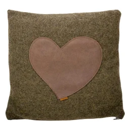 Landhaus Loden Kissen "Herzerl", großes moosgrünes Filzkissen mit Lederapplikation Herz, 52x52cm