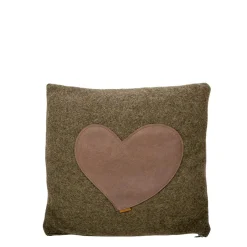 Landhaus Loden Kissen "Herzerl" kleines moosgrünes Filzkissen mit Lederapplikation Herz, 35x35cm