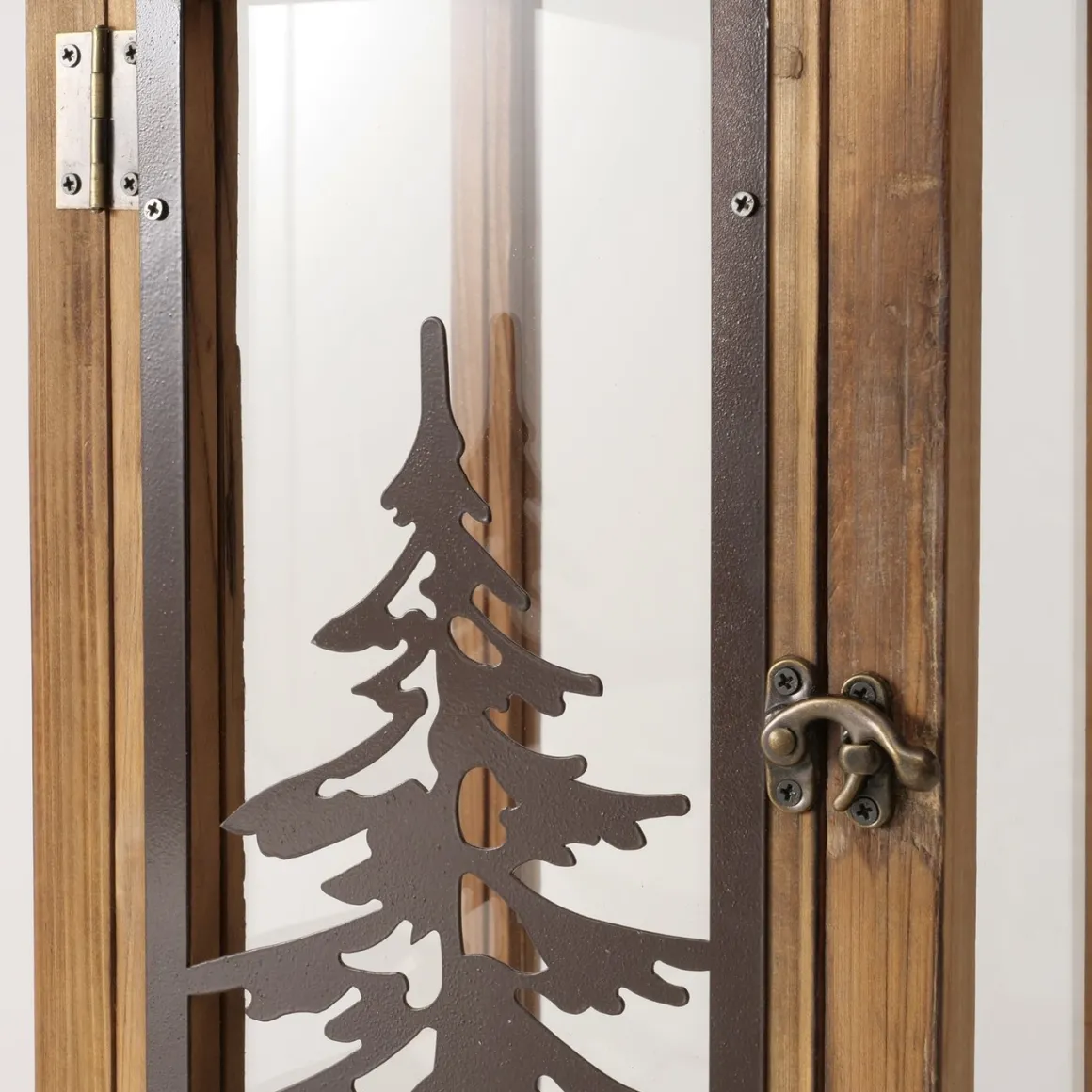 Laterne Finnley, Holzlaterne mit Metalldach und Tannenbaum, 55cm, Boltze Home Collections