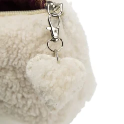 Schaffell Kosmetiktasche mit Herzanhänger, cremeweiß, 18x14cm, Mars & More