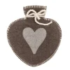Wärmflasche in Herzform braun-grau, Filzüberzug mit Kordel